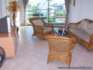 Le salon, La t�l�vision et le balcon.