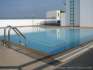 La piscine sur le toit de l'immeuble Tien Tong.