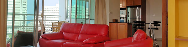 Bel appartement de 92 m2 en location très bien situé et équipé, dans le View Talay 5 à Jomtien Pattaya.
